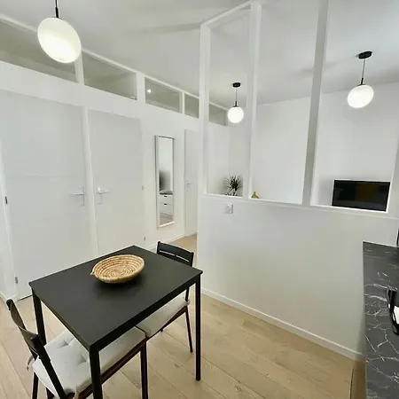 Apartment Studio Entierement Renove, Situe Au Coeur Du Quartier